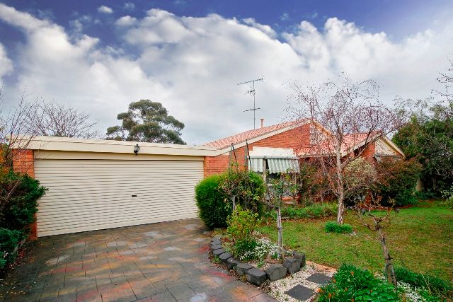 59 Glastonbury Dr, Highton, VIC 3216