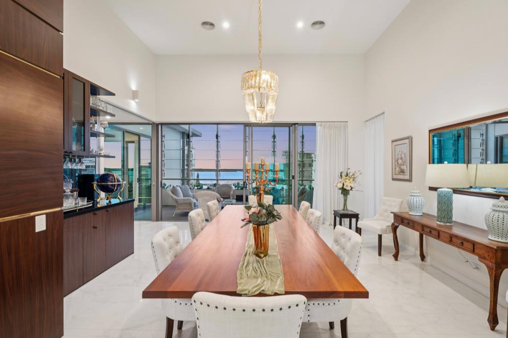 3601/2 Ephraim Island, Paradise Point, QLD 4216