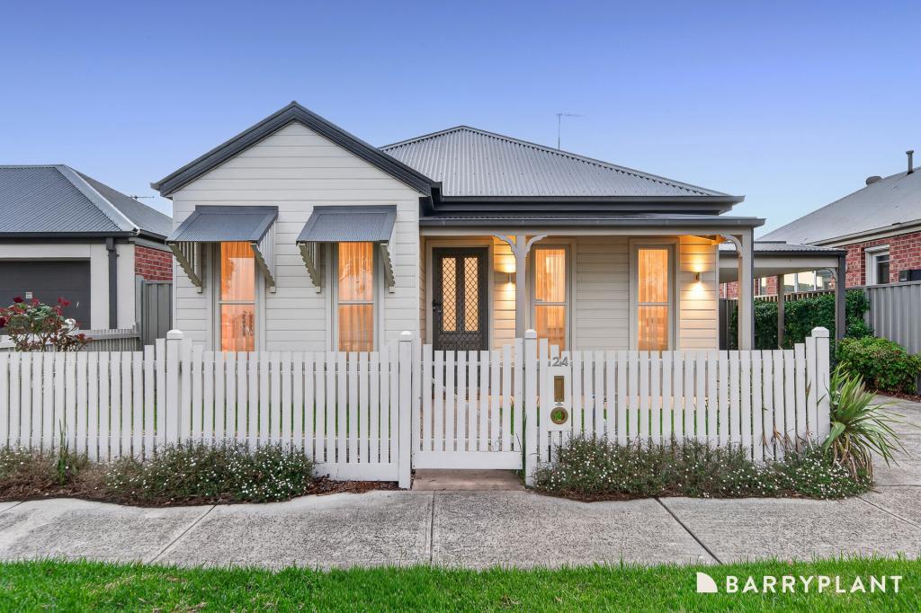 24 Stark Cct, Cranbourne East, VIC 3977