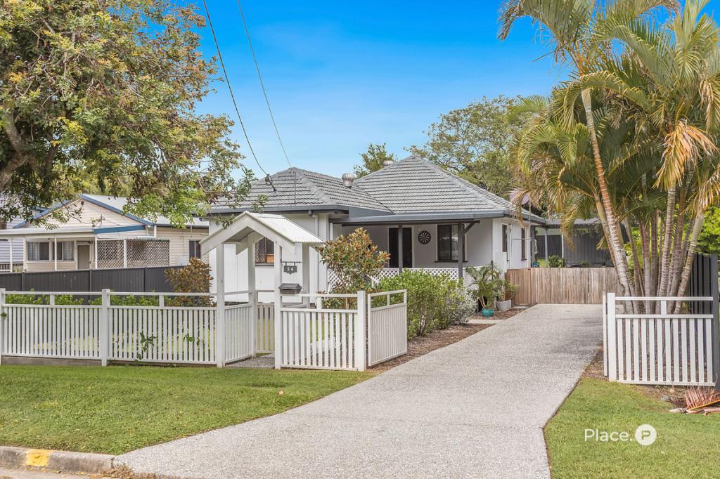 24 Alice St, Clontarf, QLD 4019