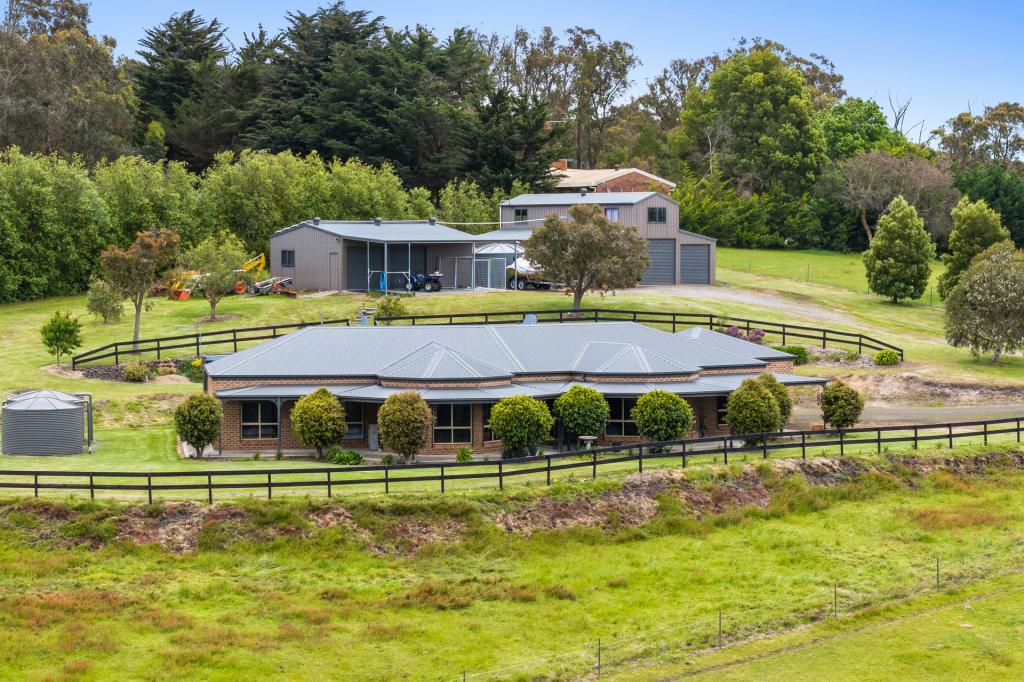 17 Powers Rd, Callignee, VIC 3844