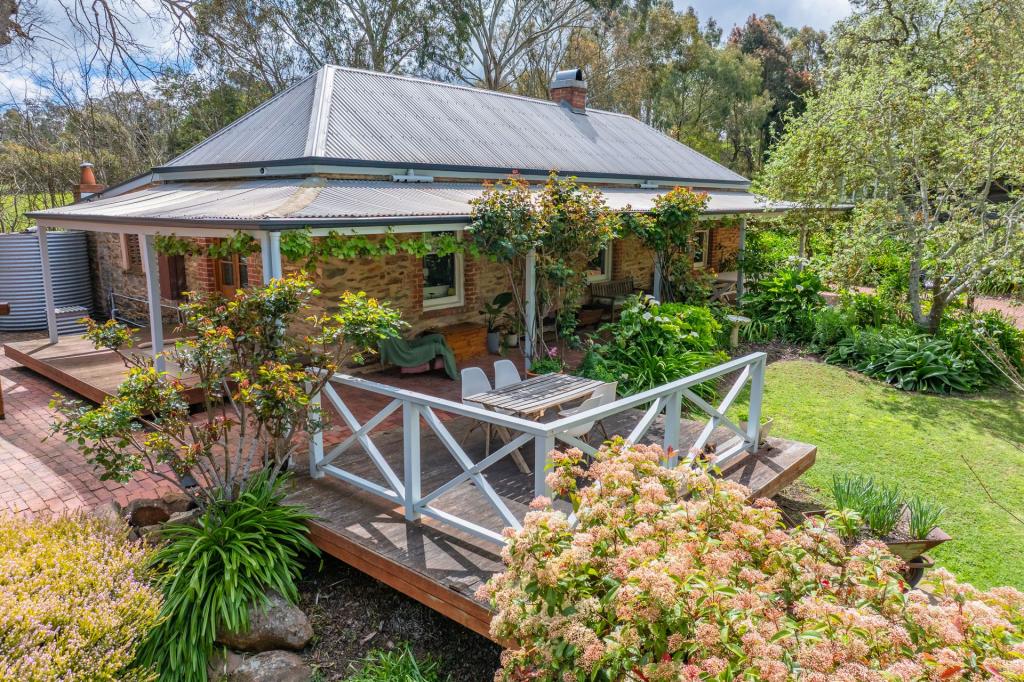 12 Sinkinson Rd, Mount Torrens, SA 5244