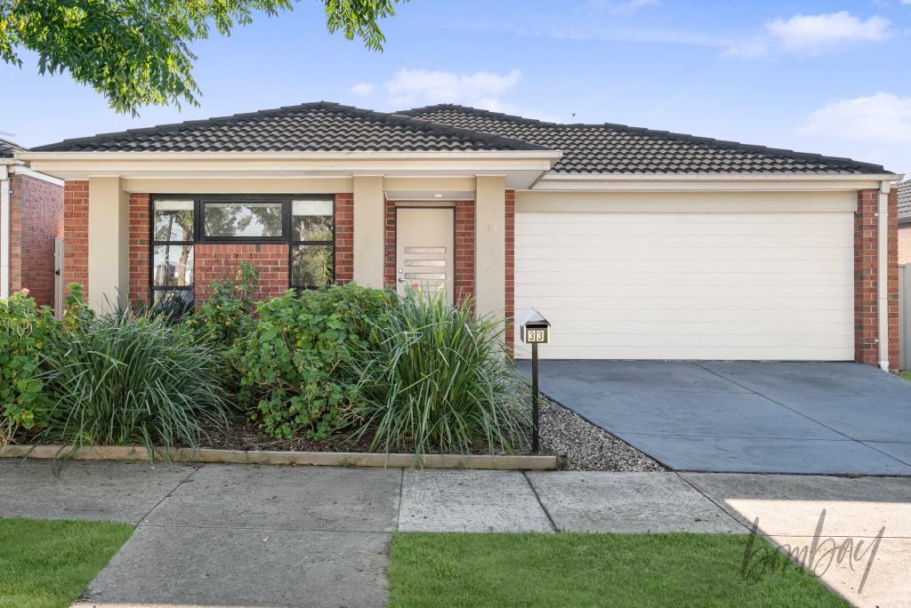 33 BALLYBUNION AVE, CRAIGIEBURN, VIC 3064