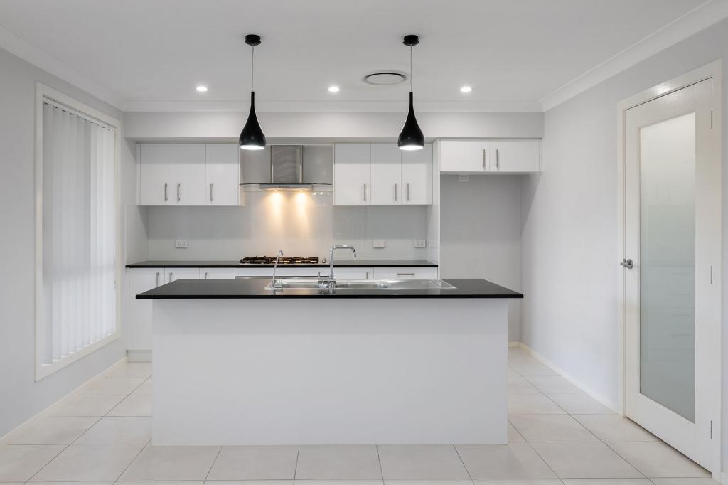 5 Lieutenant St, Jordan Springs, NSW 2747