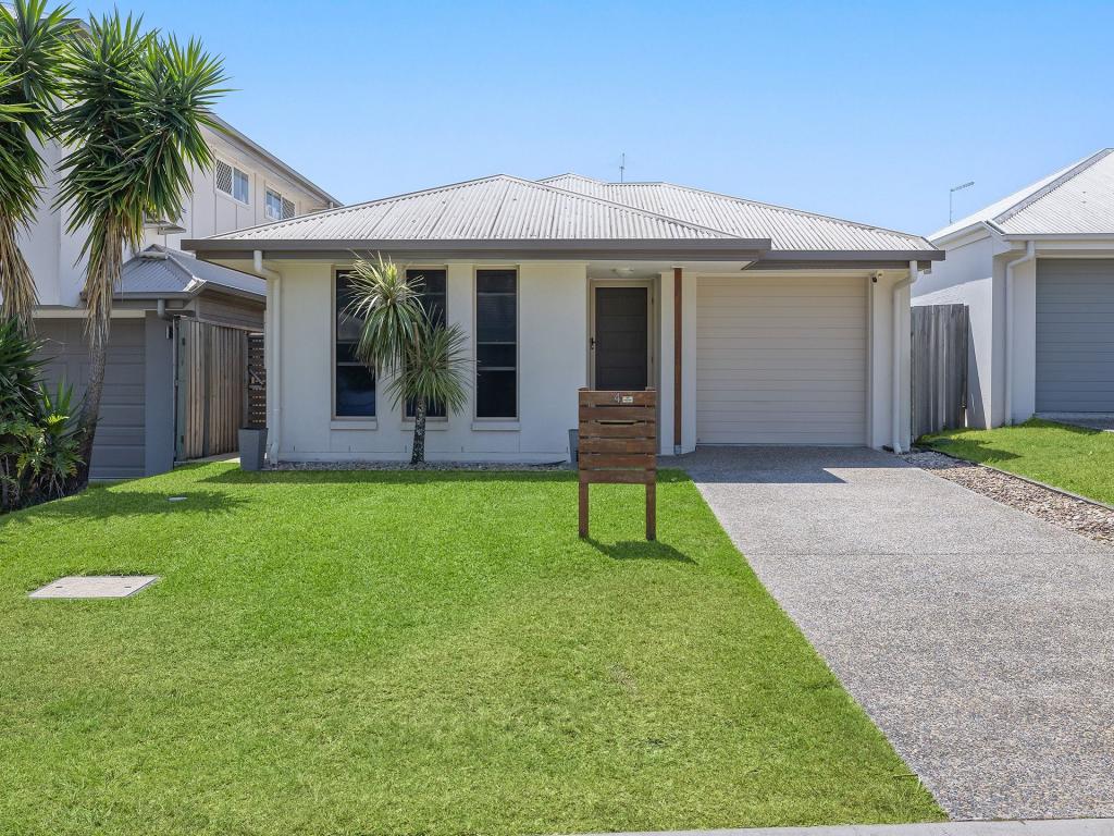 4 Mount View Cres, Narangba, QLD 4504