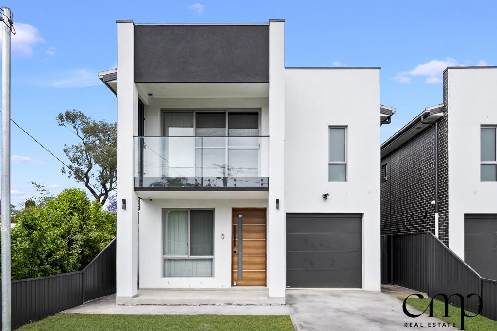 3a Cuthel Pl, Campbelltown, NSW 2560