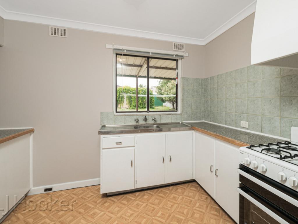 19 Devenish Rd, Lockridge, WA 6054