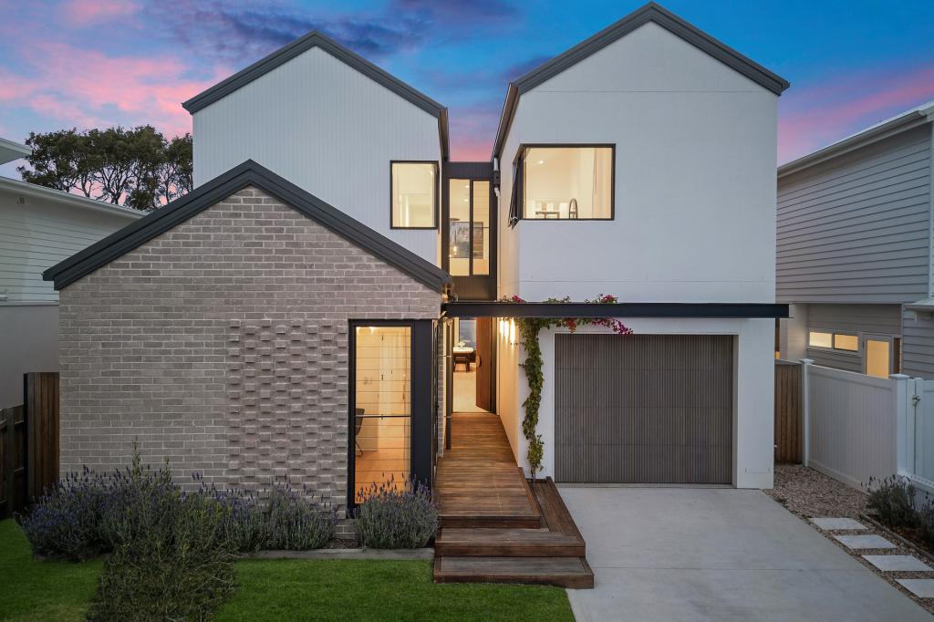 75 Oaks Ave, Shelly Beach, NSW 2261