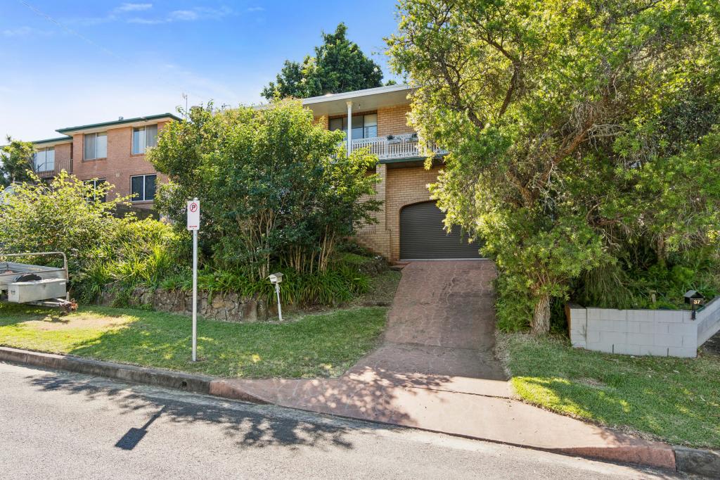 35 Bright Pde, Dapto, NSW 2530