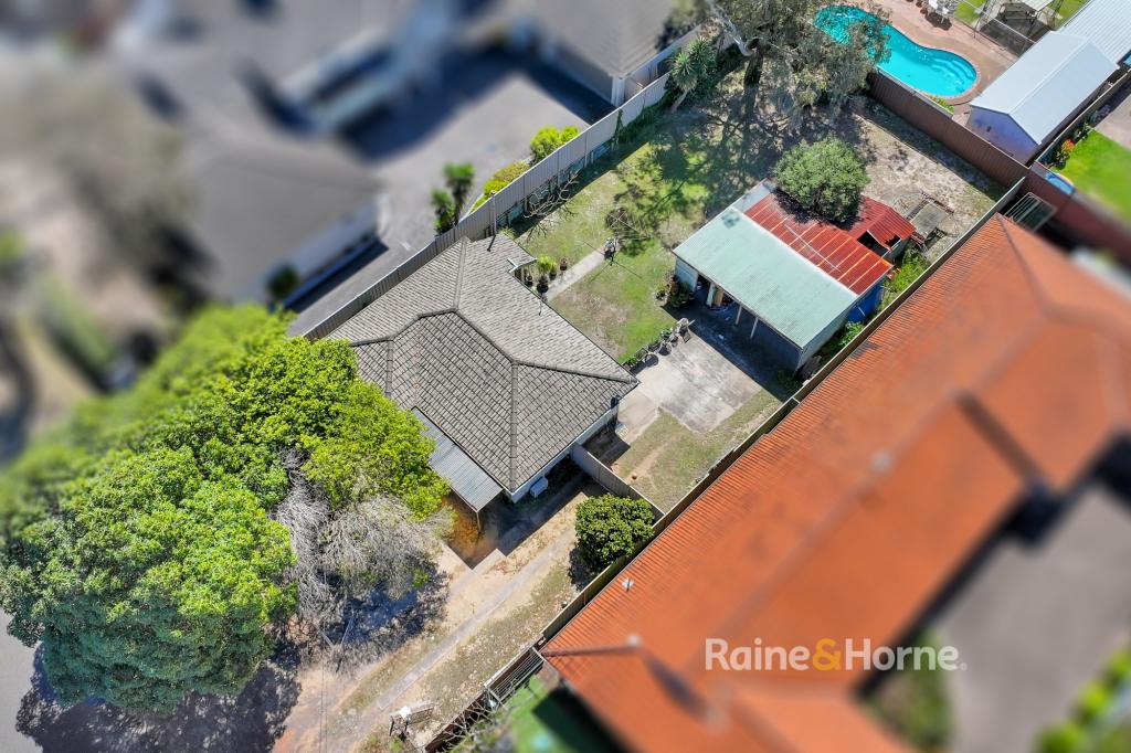 15 Mcevoy Ave, Umina Beach, NSW 2257