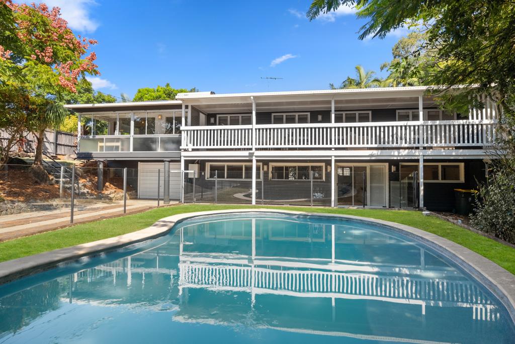 9 Eastment St, Bardon, QLD 4065