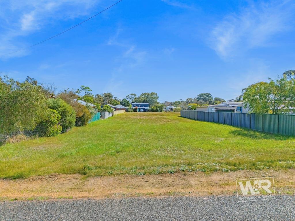 131 Fifth Ave, Kendenup, WA 6323