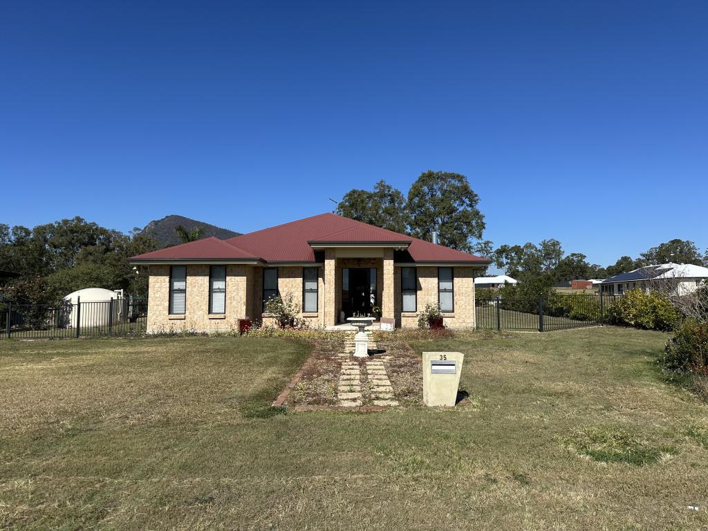 35 Adam Dr, Aratula, QLD 4309
