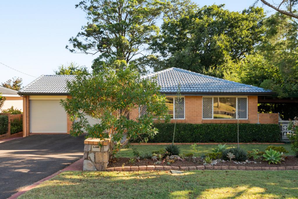 28a Jellicoe St, Mount Lofty, QLD 4350