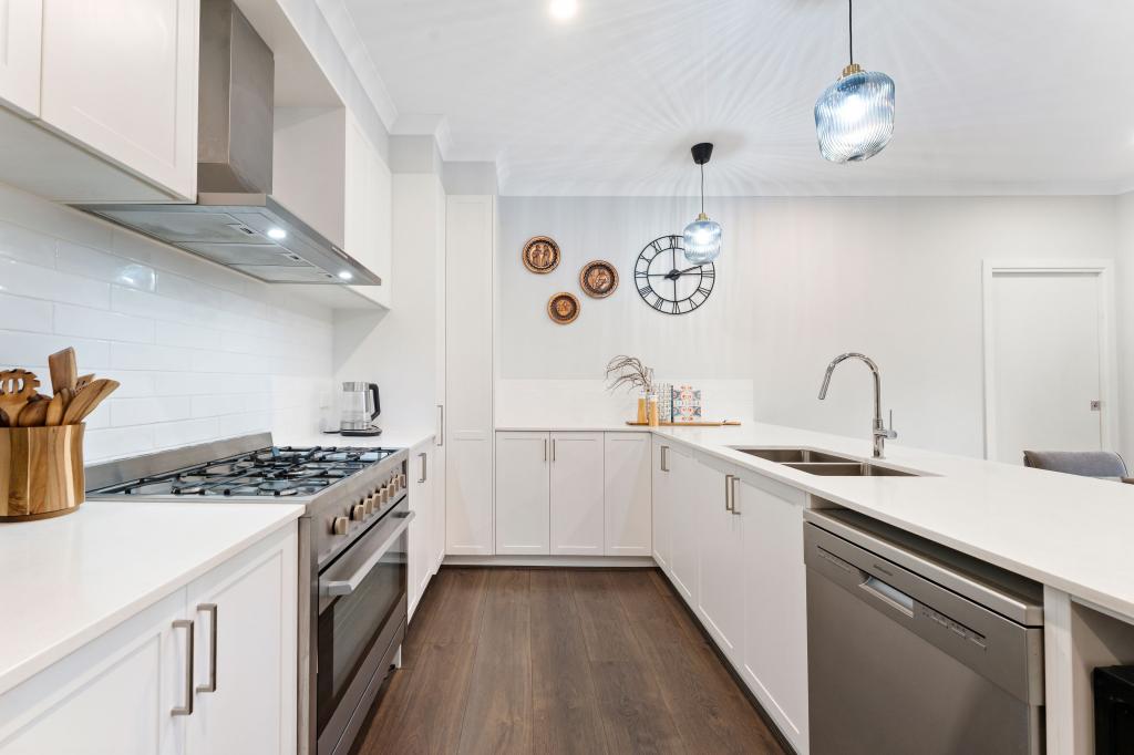 15b Ti-Tree Gr E, Parkdale, VIC 3195