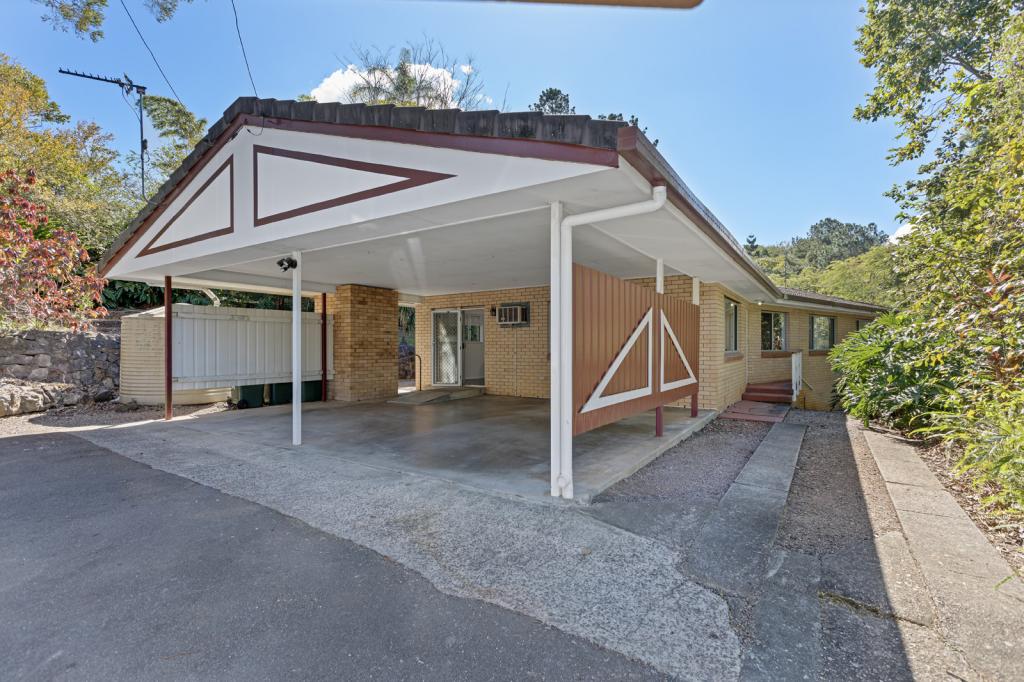 36A HOSPITAL RD, NAMBOUR, QLD 4560