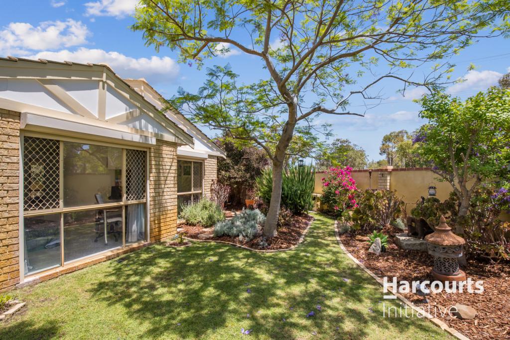 30 Le Grand Gdns, Marangaroo, WA 6064