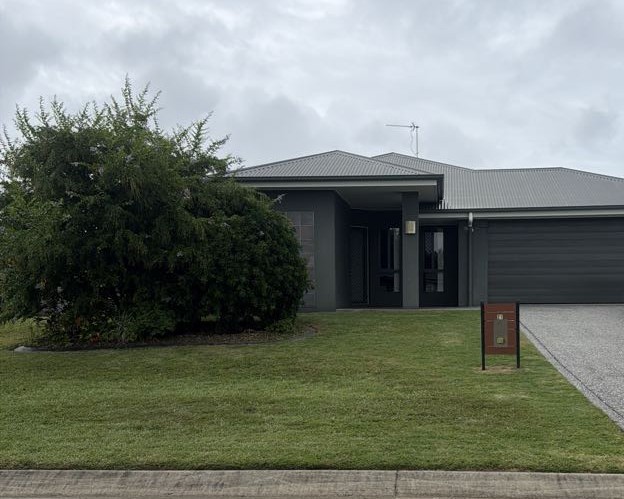 21 Seahaven Cct, Pialba, QLD 4655