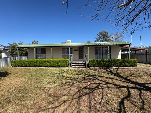 65 Thornton Ave, Warren, NSW 2824