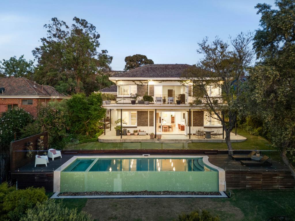 12 Rockbeare Gr, Ivanhoe, VIC 3079
