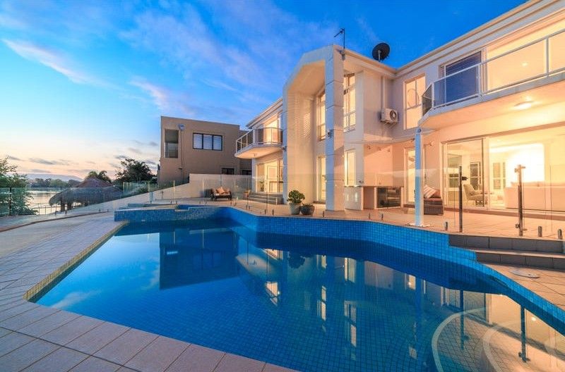 102 Cabana Bvd, Benowa, QLD 4217