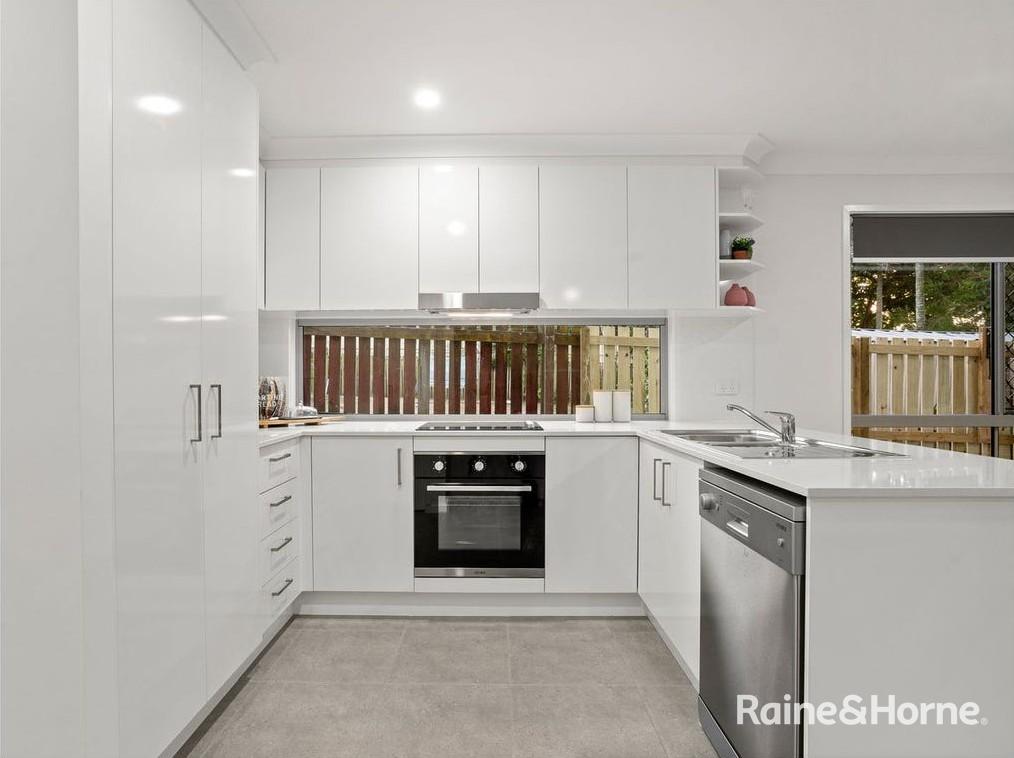 2/14 Willow St, Albany Creek, QLD 4035