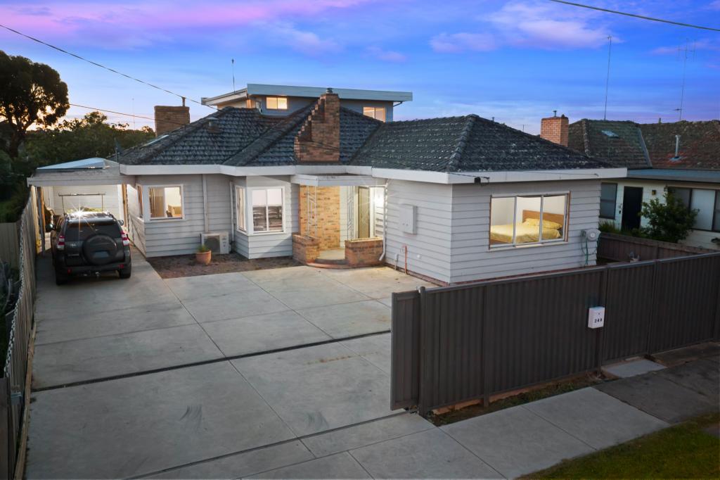249 Dowling St, Wendouree, VIC 3355