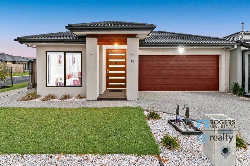 25 Generation Cres, Mambourin, VIC 3024