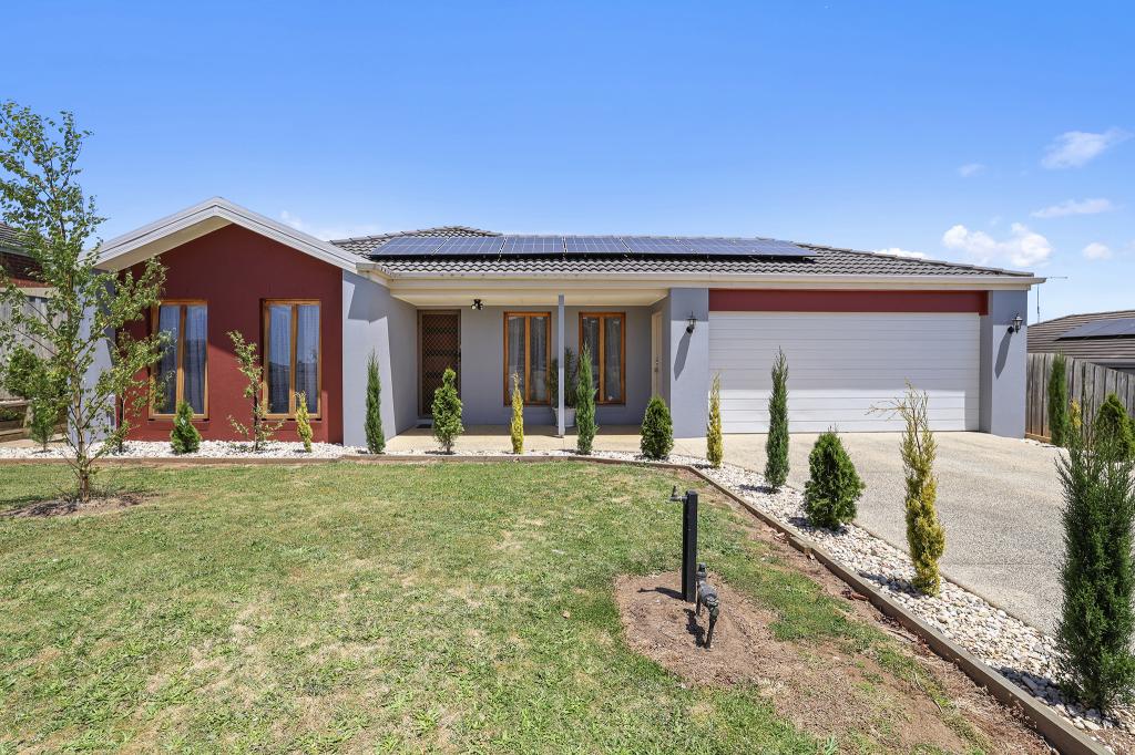 32 Davey Dr, Drouin, VIC 3818