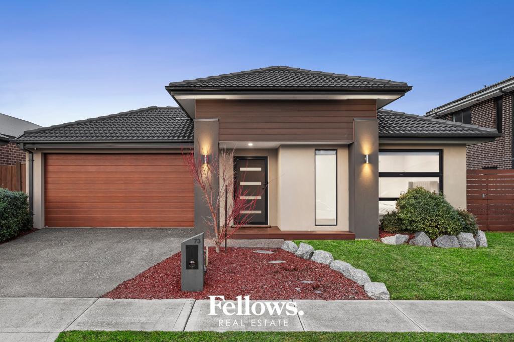 73 POBBLEBONK CRES, CLYDE NORTH, VIC 3978