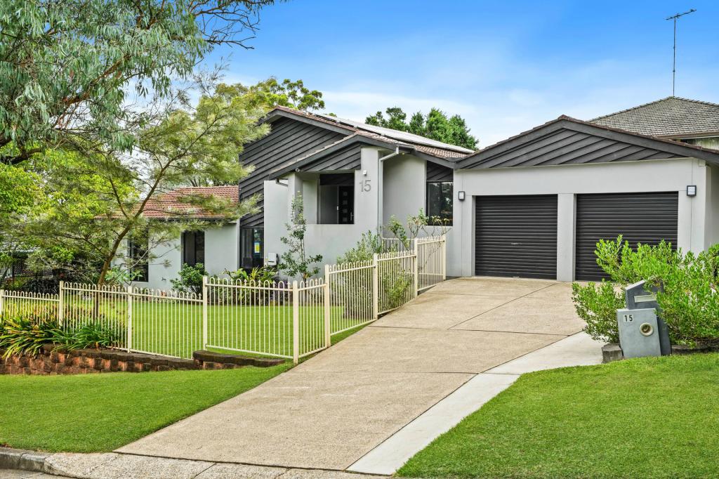 15 Hodgson Cres, Baulkham Hills, NSW 2153