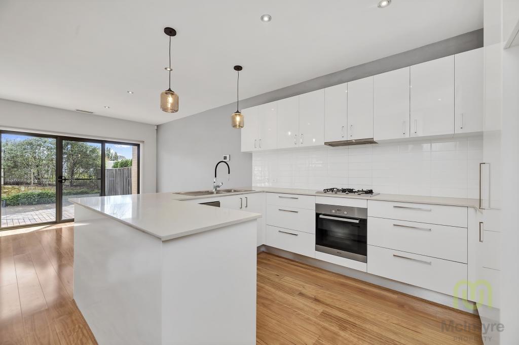 15/16 Ray Ellis Cres, Forde, ACT 2914