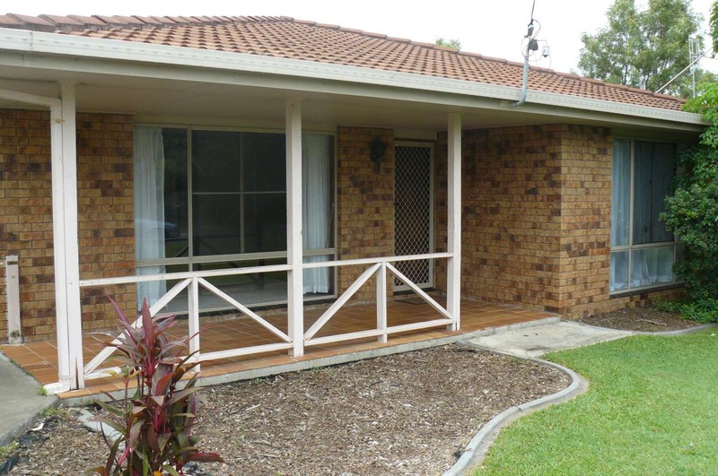 8 Rachael St, Point Vernon, QLD 4655