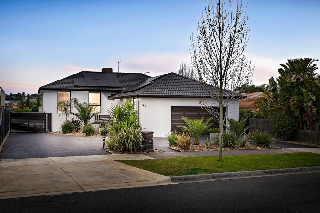 31 Clifton Rd, Greenvale, VIC 3059