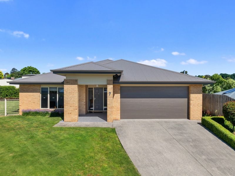 7 Sunset Cl, Korumburra, VIC 3950