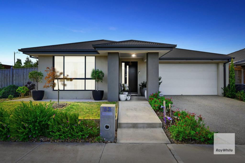 53 Bromley Cct, Thornhill Park, VIC 3335