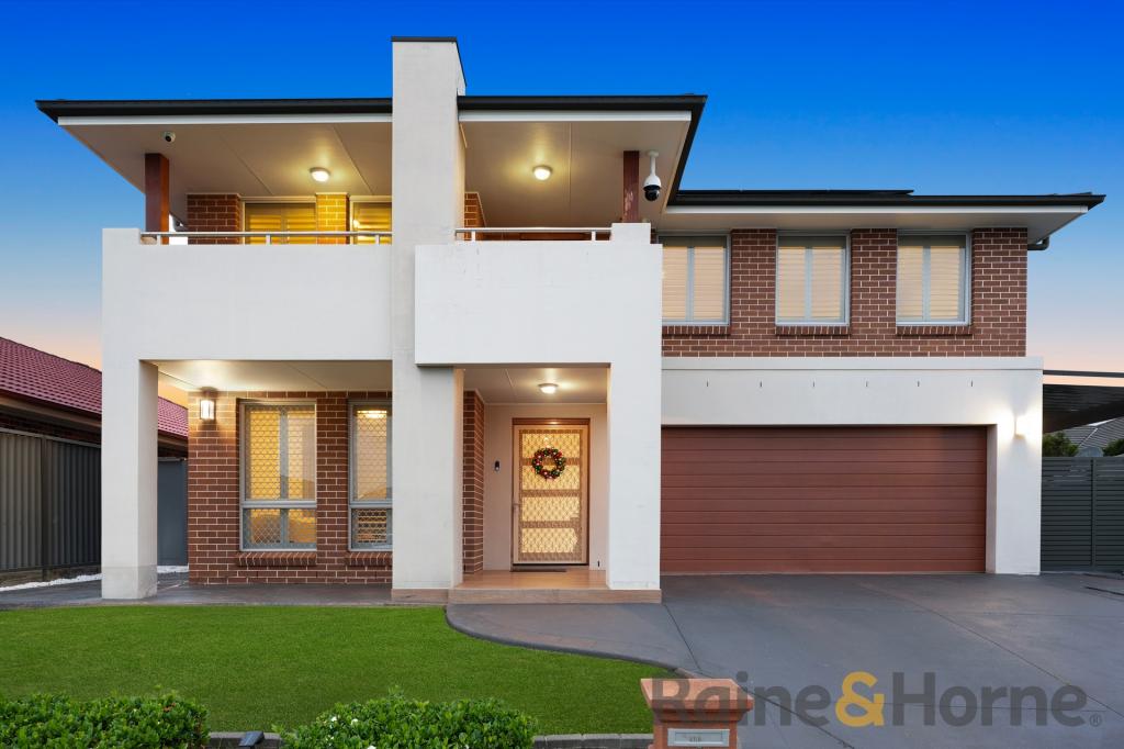 4 HUBBLE ST, GREGORY HILLS, NSW 2557