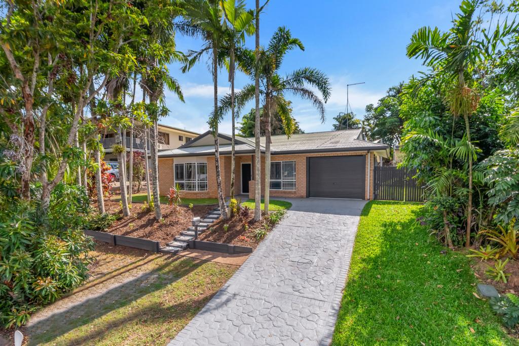 242 Robert Rd, Bentley Park, QLD 4869