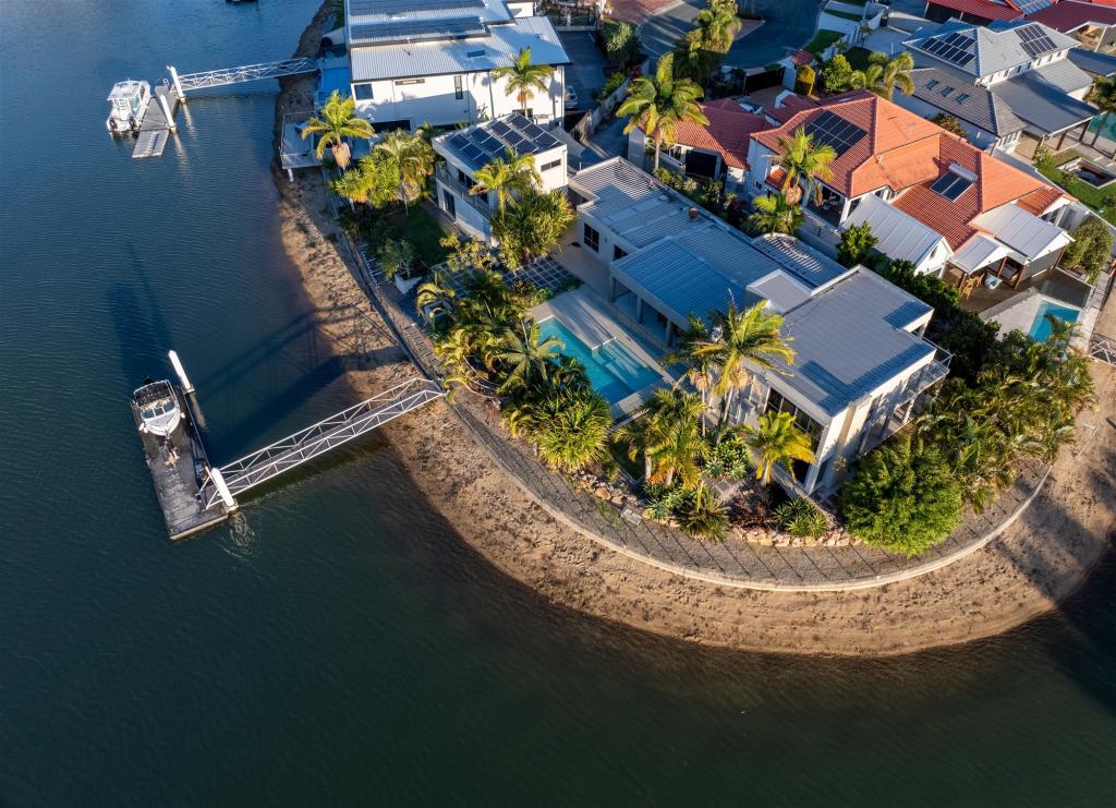 9 Sceptre Ct, Newport, QLD 4020