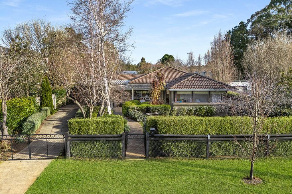 17 Retford Rd, Bowral, NSW 2576