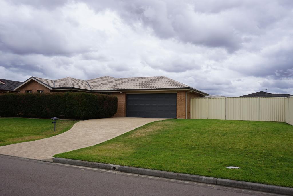 15 Nelson Dr, Hunterview, NSW 2330