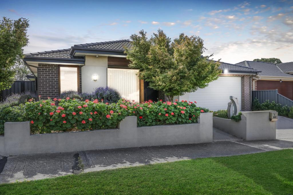 112 AMBITION DR, GREENVALE, VIC 3059