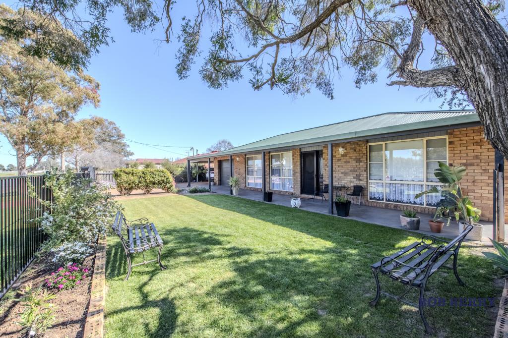 137 Dappo Rd, Narromine, NSW 2821