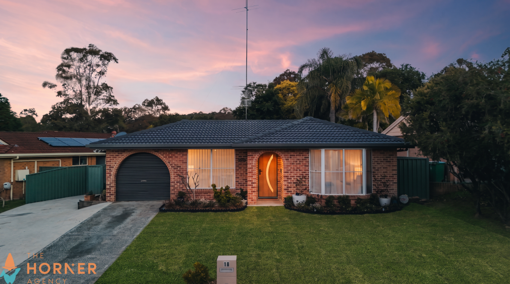 18 Charmian Cres, Watanobbi, NSW 2259