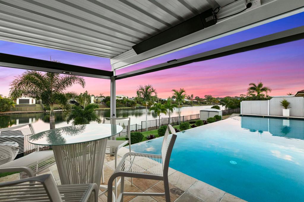 10 Earl Saint Vincent Cct, Eli Waters, QLD 4655