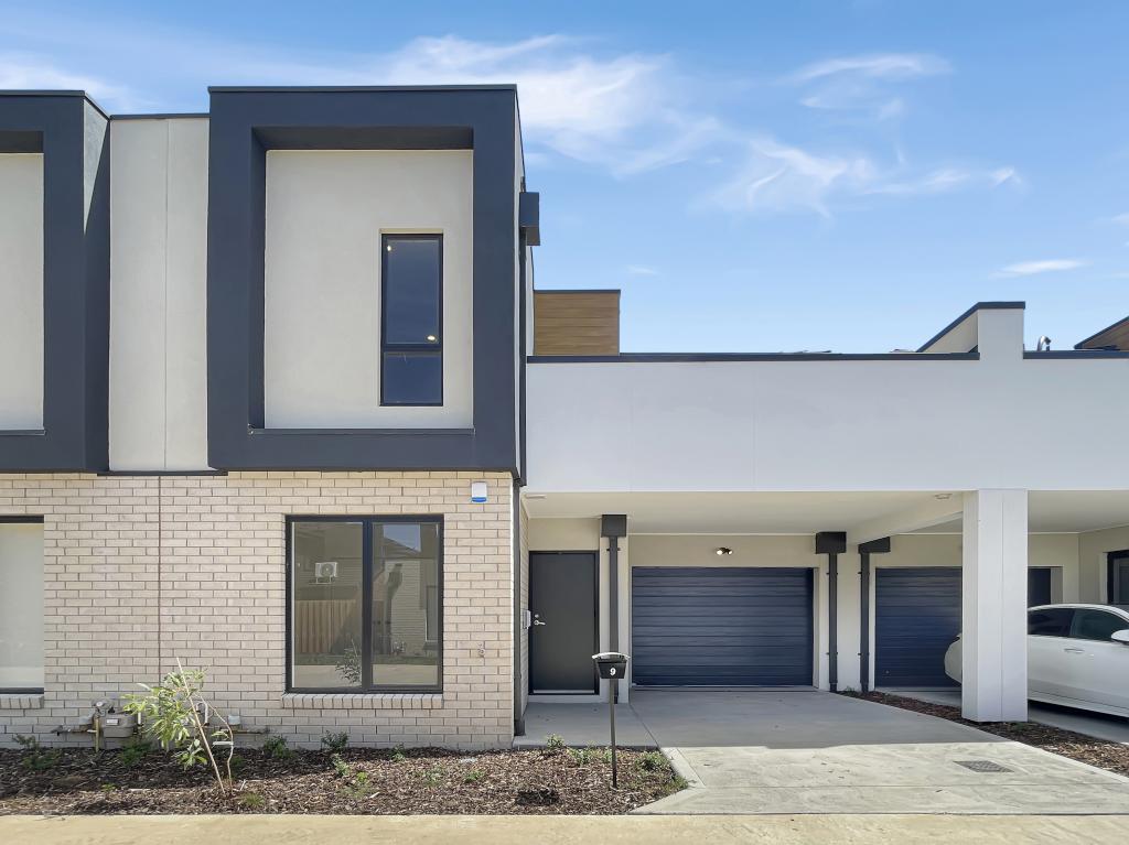 9 Fluorescent St, South Morang, VIC 3752
