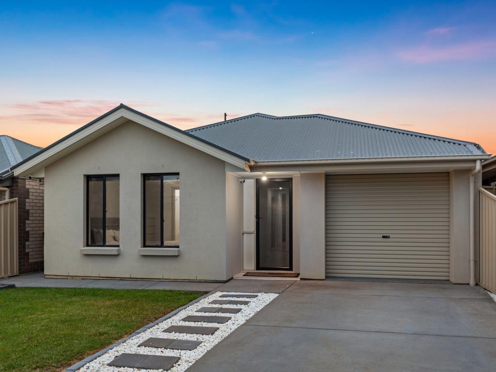 18 YARR CRES, SEAFORD MEADOWS, SA 5169