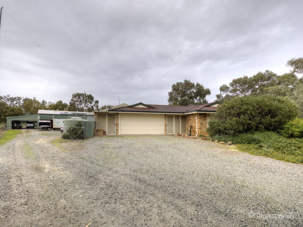 80 STOCK RD, HERNE HILL, WA 6056