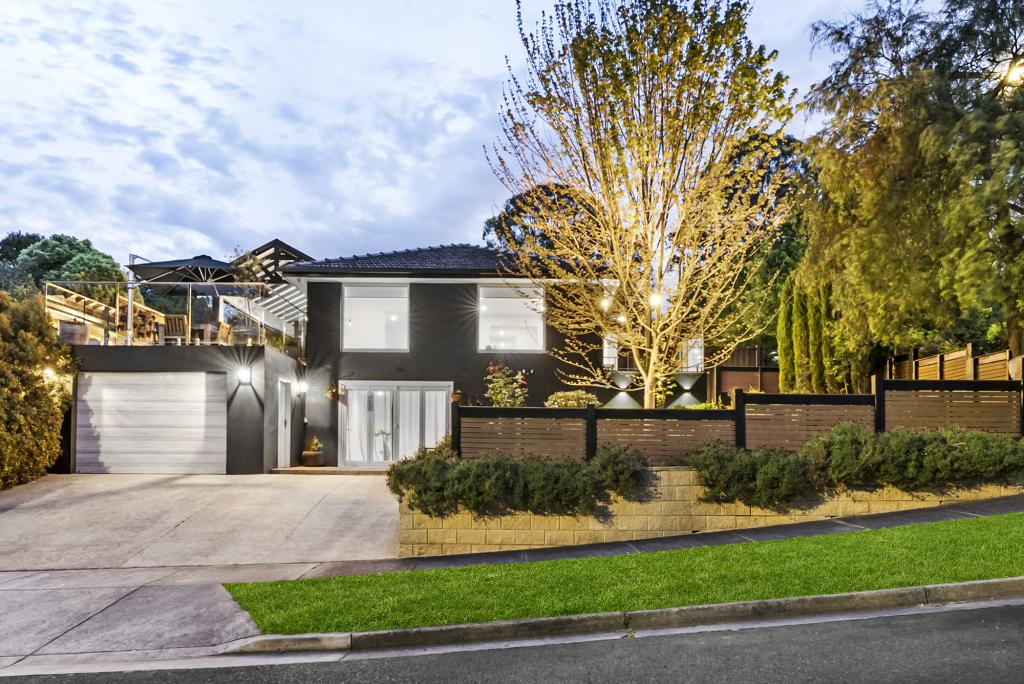 18 Glen Rd, Mitcham, VIC 3132