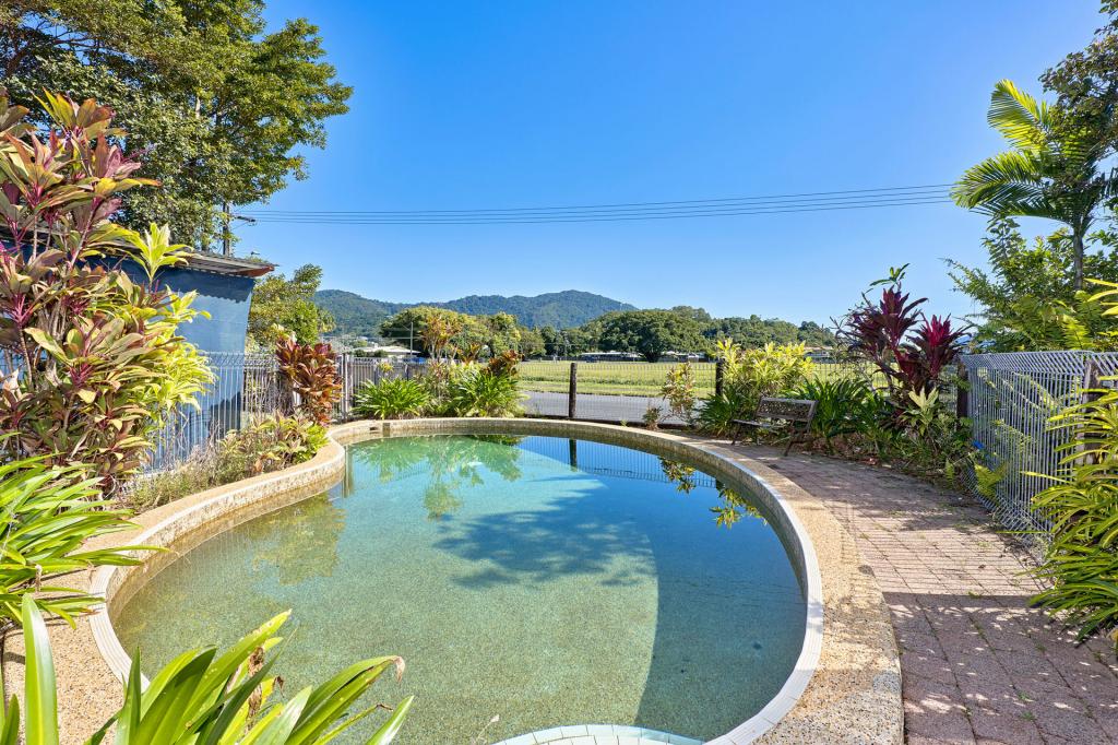10/24 GIRRALONG ST, WOREE, QLD 4868